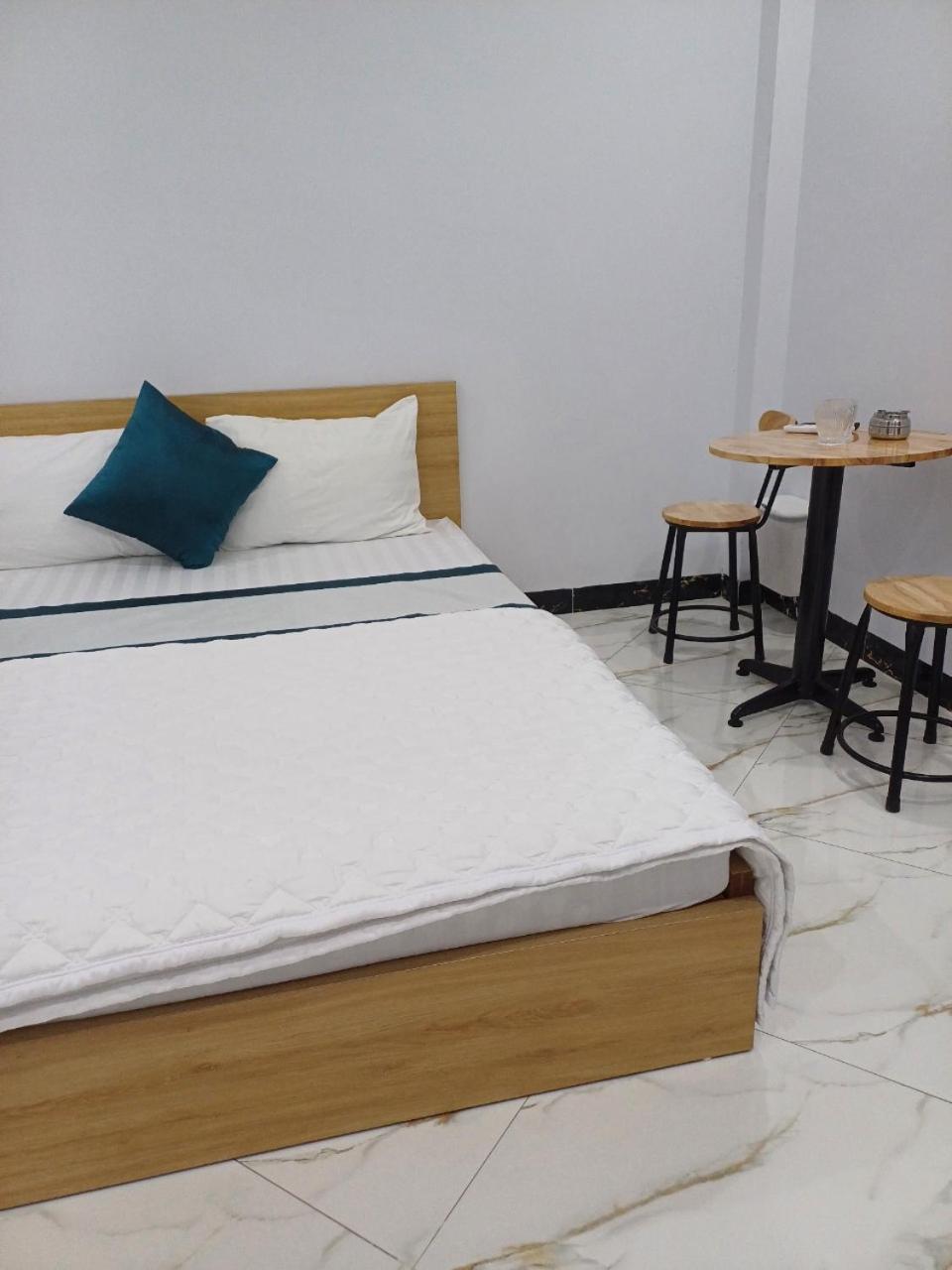 Hotel Hoa Ban Ha Noi Hanoi Exterior photo
